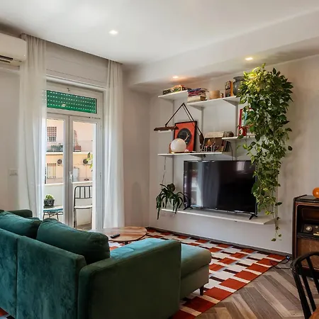 Guesthost - Colorful In Vintage-modern Style Daire