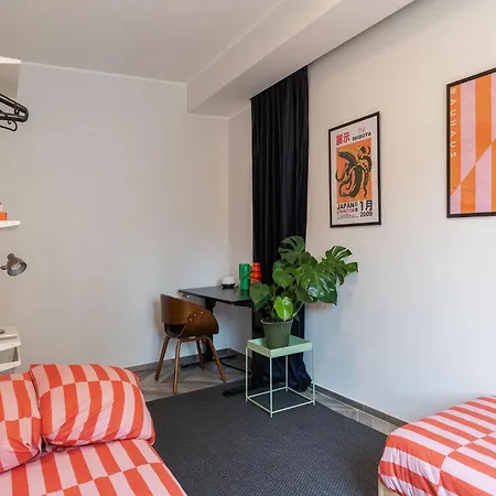 Daire Guesthost - Colorful In Vintage-modern Style