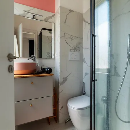 Daire Guesthost - Colorful In Vintage-modern Style Roma